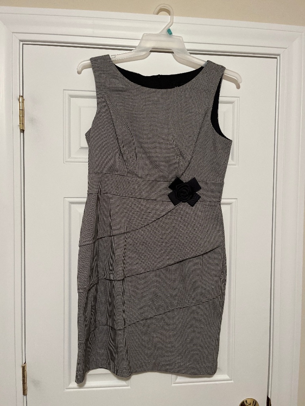 Houndstooth fitted dress